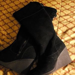 Knee-high Suede Boots